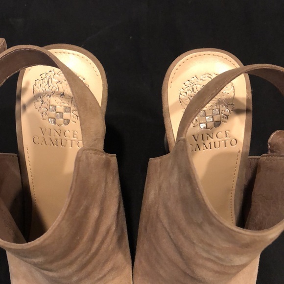 Vince Camuto Suede Platforms - Picture 10 of 12